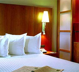 hotel bedroom